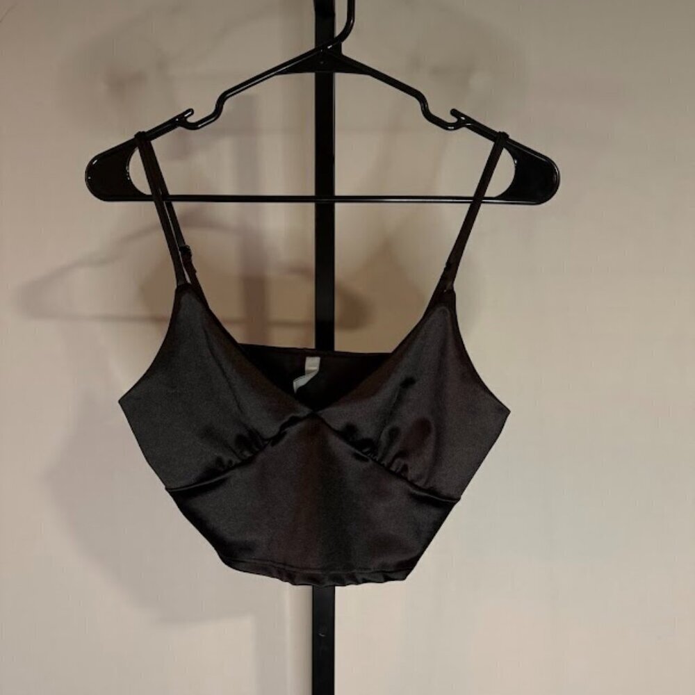 Sky & Sparrow Black Satin Cropped Tank